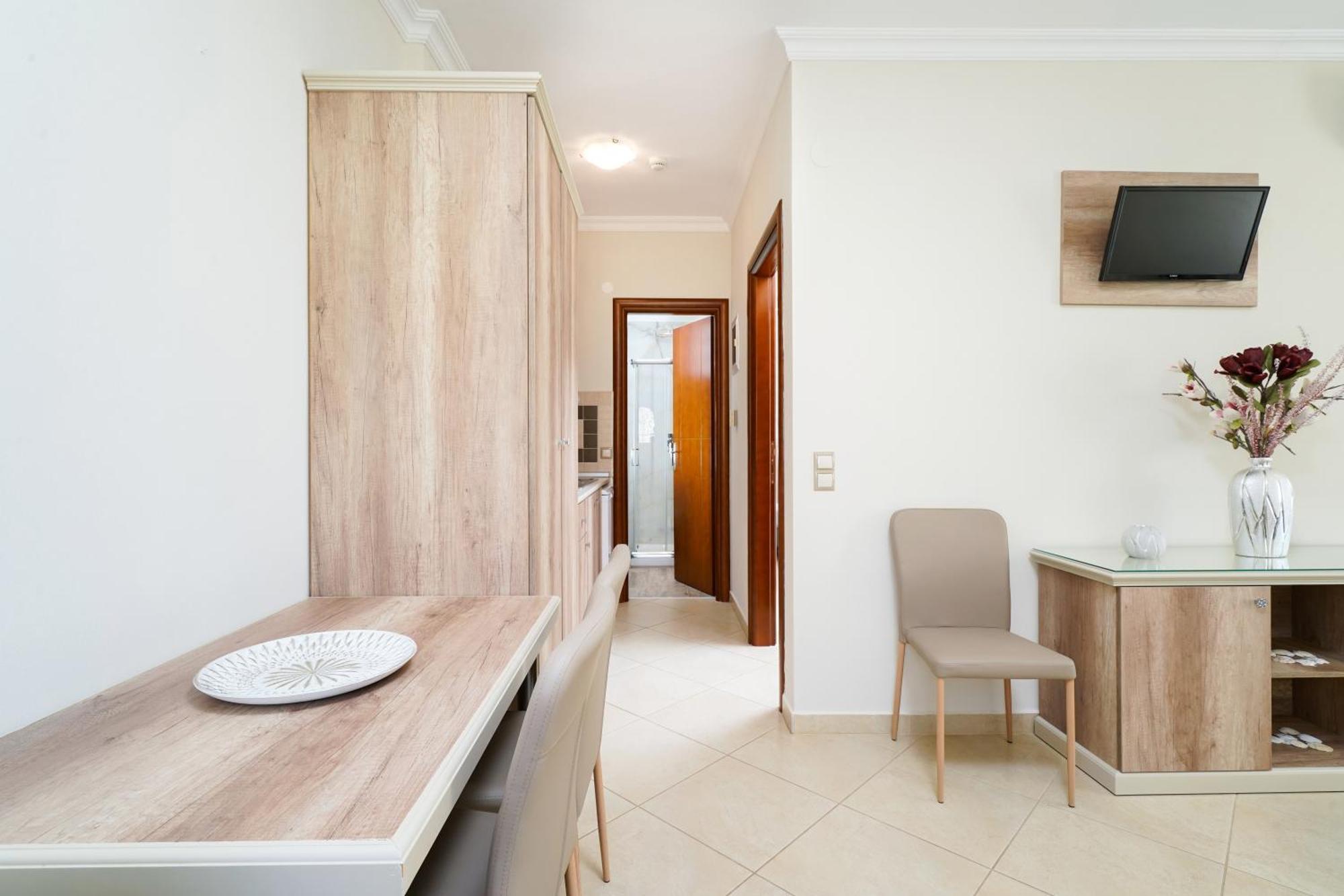Mandani Villa Luxury Apartments Ліменас Екстер'єр фото
